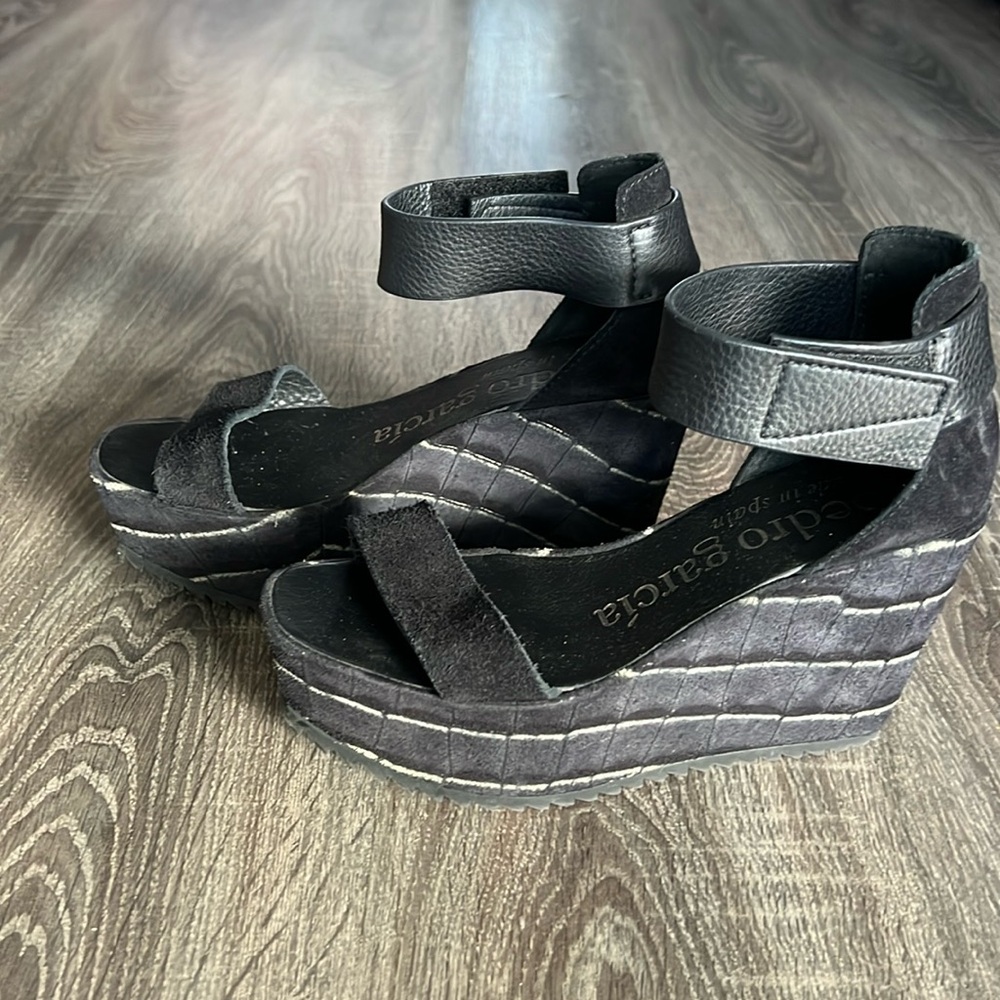 Pedro Garcia suede sandals